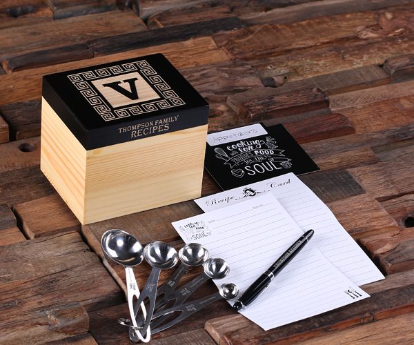 Chef's Personalized Recipe Card Gift Box & Cooking Tools - Style 2 in Black