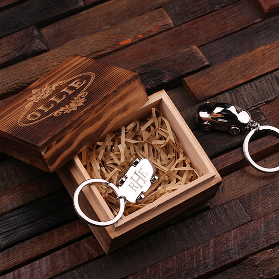 Personalized Polished Stainless Steel Car Design Keychain with Keepsake Box T-025268