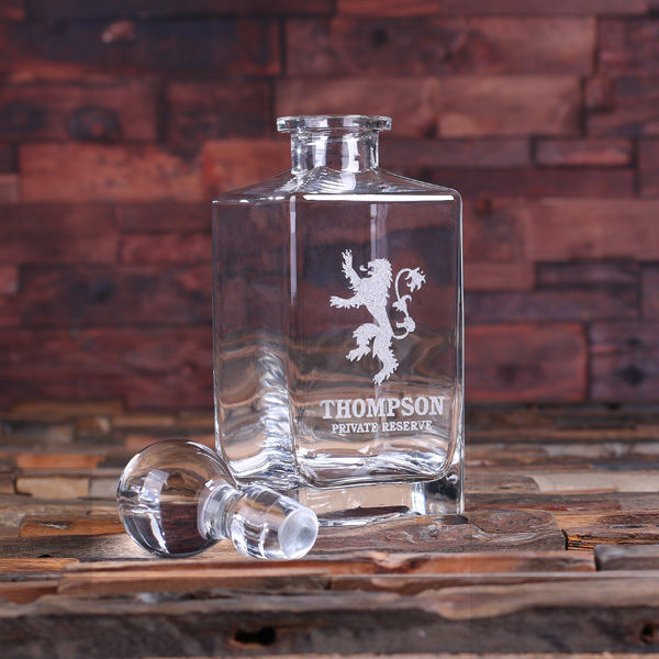 Personalized Whiskey Decanter with Engraved Image Closeup T-025283