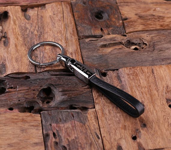 Metal and Leather Engraved Keychain in Black T-025013-Black