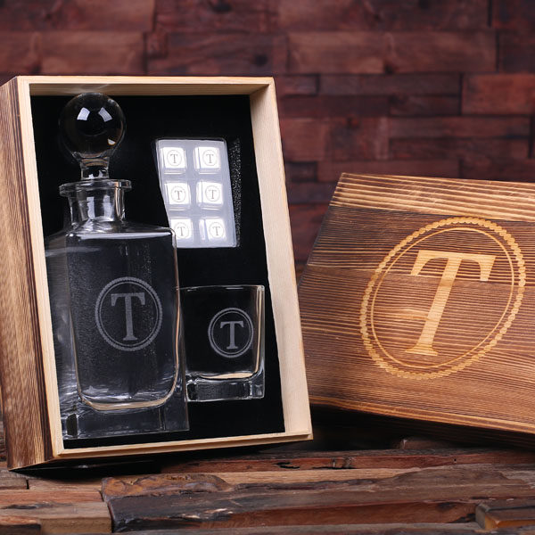 Personalized Scotch Decanter Bottle, Glass & 6 Ice Cubes Set Inside Keepsake Box T-025246