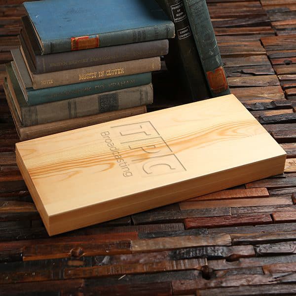 Customized personalized black, brown, white pine wood boxes. Customized personalized black, brown, white pine wood boxes.