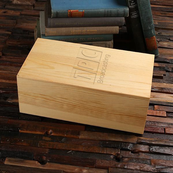 Customized personalized black, brown, white pine wood boxes. Customized personalized black, brown, white pine wood boxes.