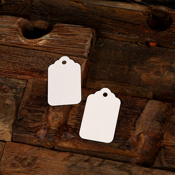 white kraft paper gift tags
